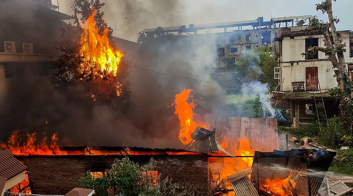 मणिपुर हिंसा मामले में सुप्रीम कोर्ट सख्त, 2 महीने में जांच रिपोर्ट सौंपने का दिया लिखित आदेश