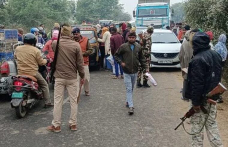 परस बिगहा थाना क्षेत्र जमीनी विवाद में हुए मारपीट के बाद लोगों ने जहानाबाद-अरवल मुख्य सड़क NH 110 को घंटो जाम